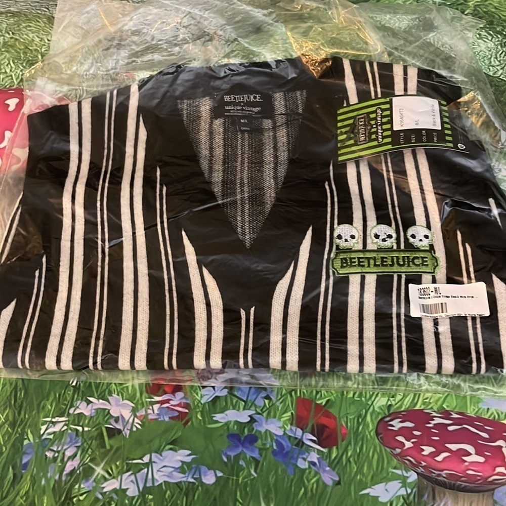 Beetlejuice × Unique Vintage Black & White Stripe Crop Sweater Vest, M/L, NWT - Picture 9 of 12